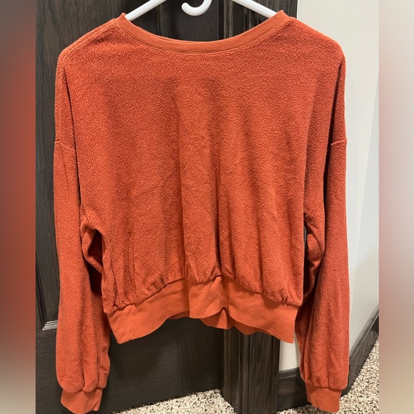 Medium Orange Universal Thread Top - Picture 1 of 2